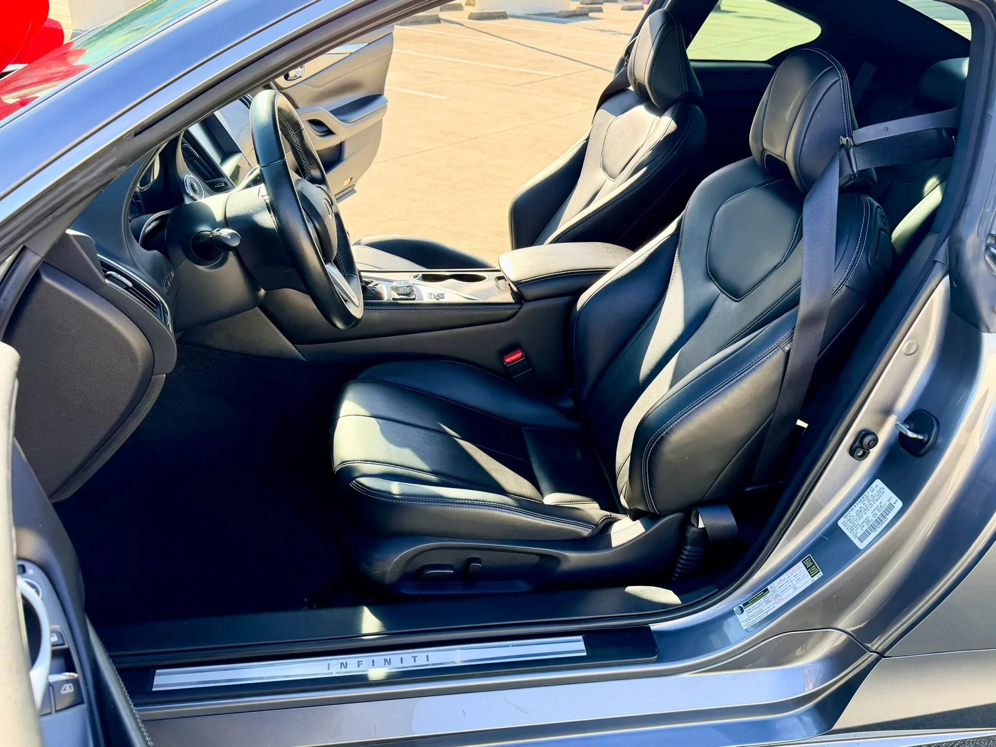 Used 2019 INFINITI Q60 3.0t w/ Cargo Package RWD image 30
