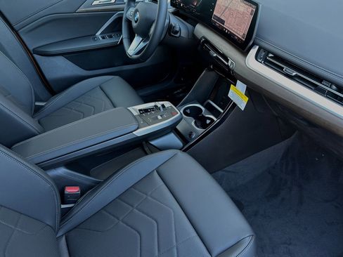 Used 2025 BMW X1 xDrive28i w/ Convenience Package image 18