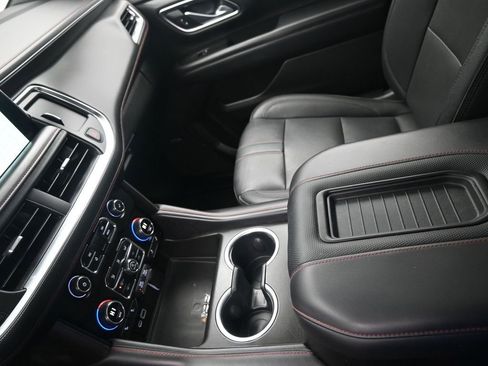 Used 2022 Chevrolet Tahoe RST w/ Luxury Package AWD/4WD image 20