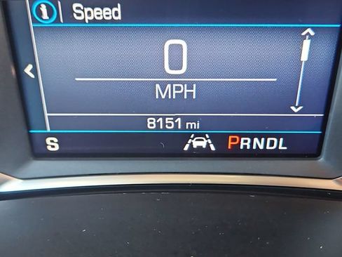 Used 2024 Chevrolet Equinox LT FWD image 16