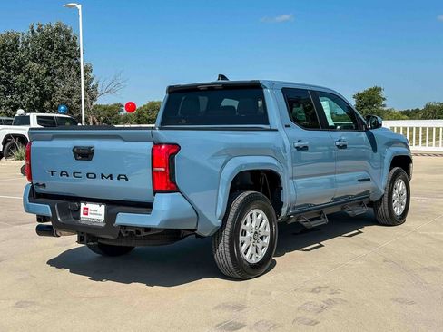 Certified 2026 Toyota Tacoma SR5 AWD/4WD image 3