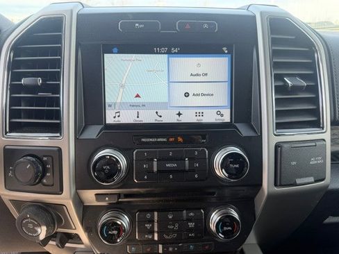 Used 2018 Ford F150 Lariat w/ Equipment Group 502A Luxury image 9