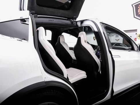 Used 2017 Tesla Model X 75D AWD/4WD image 43