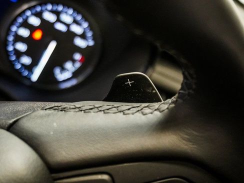 Used 2024 Cadillac XT6 Premium Luxury w/ Technology Package image 21