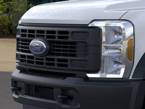 New 2026 Ford F550 4x4 Crew Cab Super Duty image 17