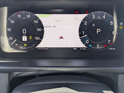 Used 2024 Land Rover Discovery Metropolitan Edition AWD/4WD image 10