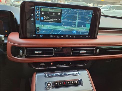 New 2025 Lincoln Aviator Reserve image 14