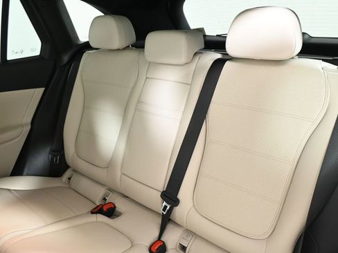 Certified 2026 Mercedes-Benz GLC 300 4MATIC image 4