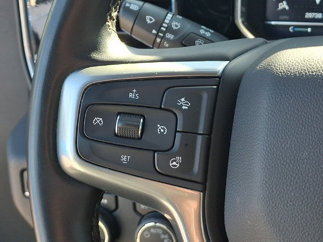 Used 2024 Chevrolet Silverado 1500 LT AWD/4WD image 7