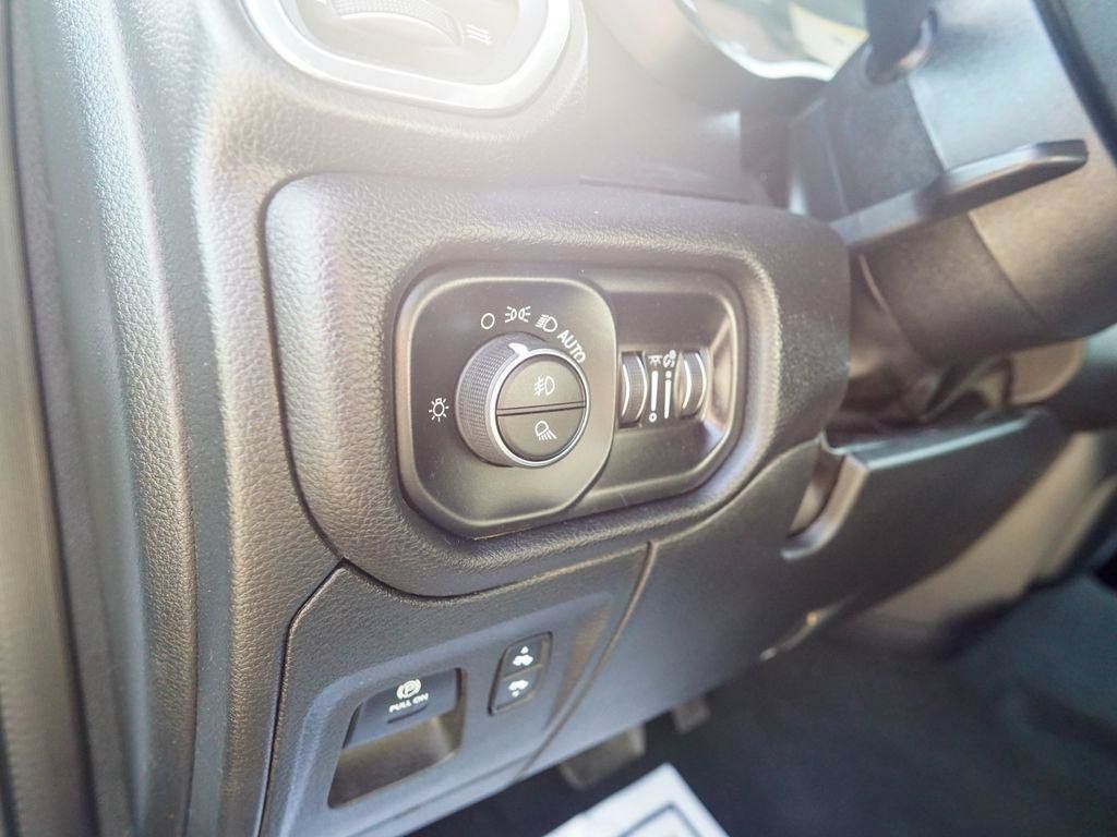 Used 2024 RAM 1500 Laramie AWD/4WD image 23