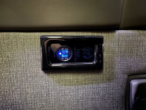 New 2025 GMC Savana 2500 Explorer Limited SE image 43