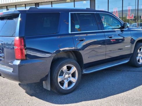 Used 2019 Chevrolet Tahoe Premier AWD/4WD image 6