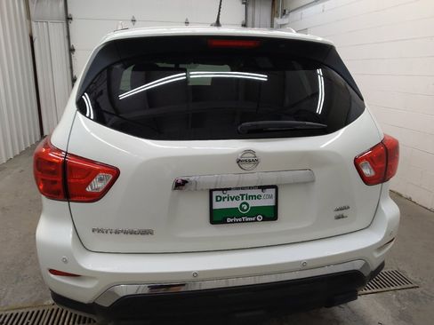 Used 2017 Nissan Pathfinder SL AWD/4WD image 6