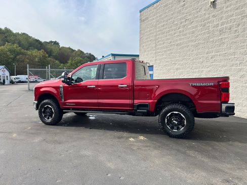 New 2026 Ford F250 King Ranch w/ Tremor Off-Road Package image 9