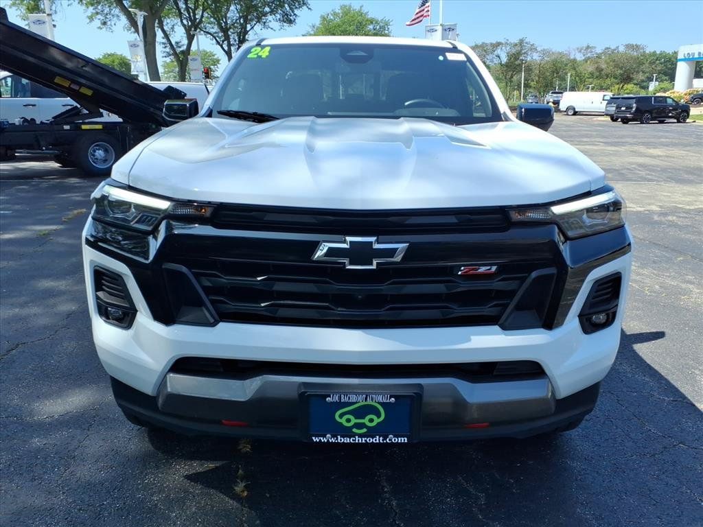 Used 2024 Chevrolet Colorado Z71 w/ Z71 Convenience Package 2 AWD/4WD image 2