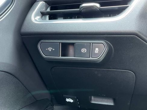 Used 2025 Kia K4 GT-Line FWD image 38