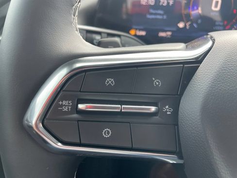 Used 2026 Chevrolet Traverse LT AWD/4WD image 25