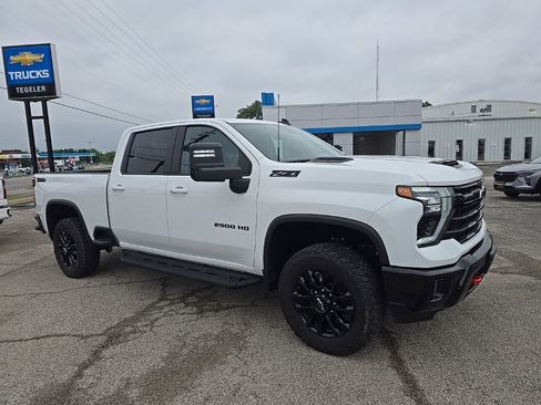 Used 2025 Chevrolet Silverado 2500 LT w/ Trail Boss Package image 4