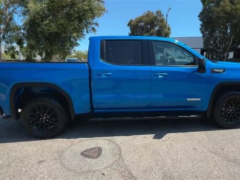 Used 2023 GMC Sierra 1500 Elevation image 9