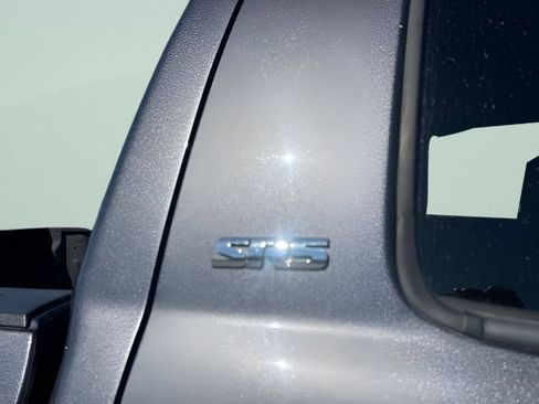 Used 2017 Toyota Tundra SR5 w/ TRD Off Road Package AWD/4WD image 8