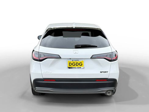 Used 2024 Honda HR-V Sport image 4