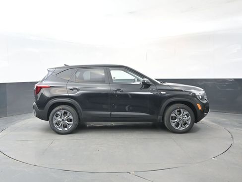 New 2026 Kia Seltos LX AWD/4WD image 6