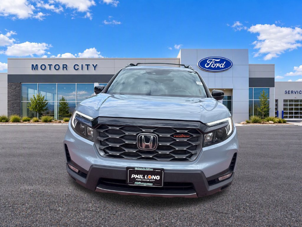 Used 2023 Honda Passport TrailSport image 2