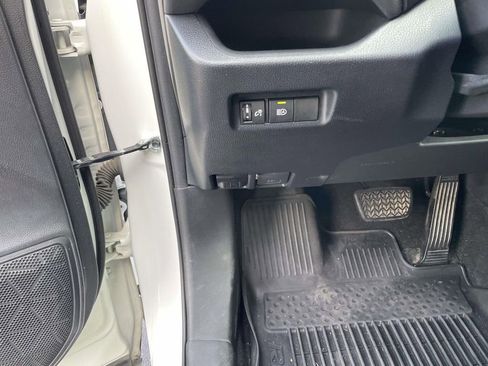 Used 2020 Toyota RAV4 XLE image 30