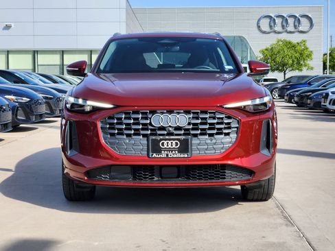 Used 2025 Audi Q5 Premium Plus w/ Premium Plus AWD/4WD image 4