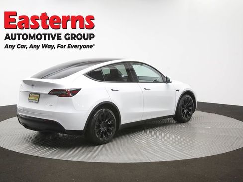 Used 2022 Tesla Model Y Long Range AWD/4WD image 35