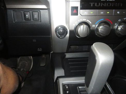 Used 2014 Toyota Tundra SR5 w/ TRD Off Road Package image 43