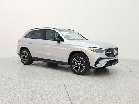 New 2026 Mercedes-Benz GLC 300 image 3