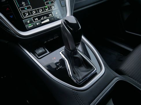 Certified 2025 Subaru Outback Premium image 24