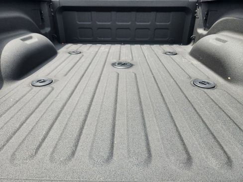 Used 2023 RAM 2500 Limited AWD/4WD image 32