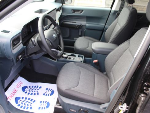 New 2025 Ford Maverick XLT w/ XLT Luxury Package AWD/4WD image 19