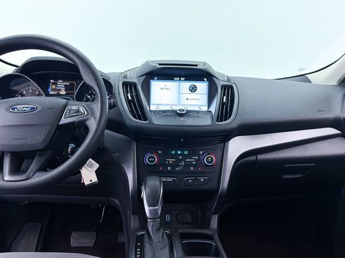 Used 2018 Ford Escape SE w/ SE Sync 3 Package FWD image 6