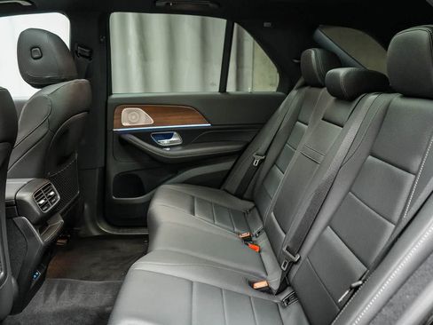 Certified 2025 Mercedes-Benz GLE 450 4MATIC image 18