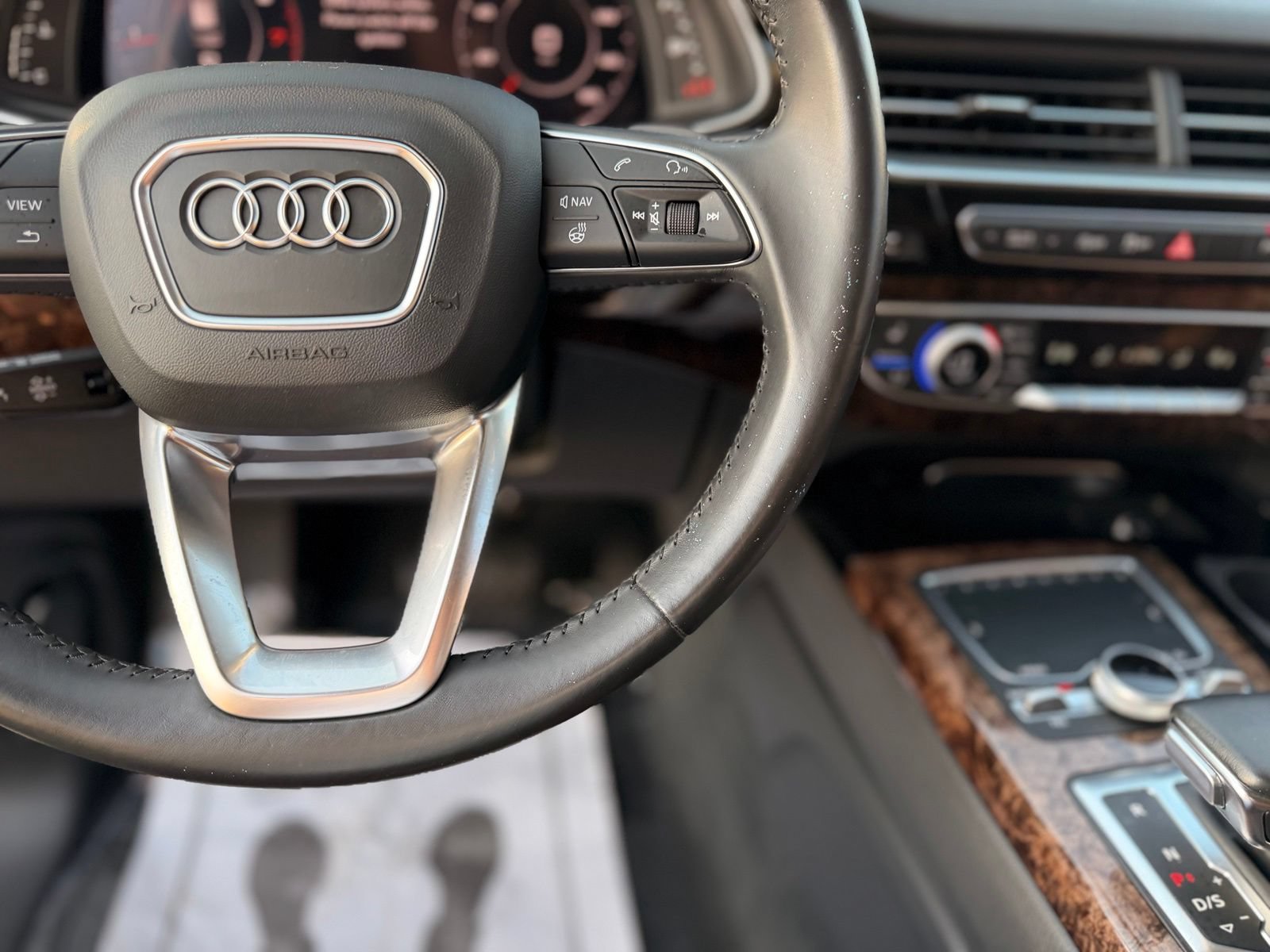 Used 2018 Audi Q7 3.0T Prestige AWD/4WD image 20