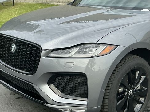 Used 2026 Jaguar F-PACE R-Dynamic S AWD/4WD image 12