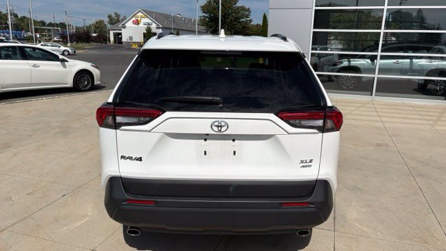 Used 2025 Toyota RAV4 XLE AWD/4WD image 6