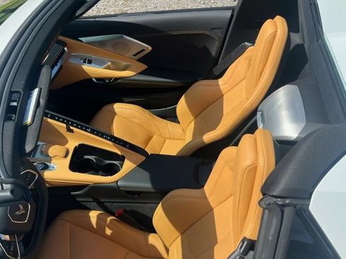 Used 2023 Chevrolet Corvette Stingray Preferred Conv w/ Chrome Exterior Badge Package RWD image 2