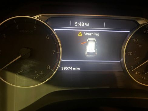 Used 2021 Nissan Rogue SV AWD/4WD image 5