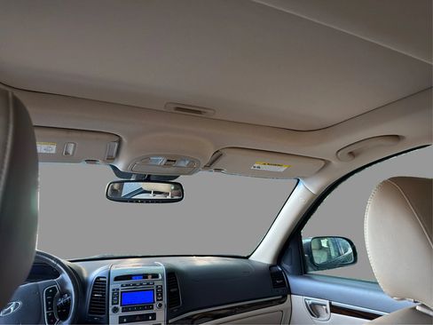 Used 2011 Hyundai Santa Fe Limited FWD image 19