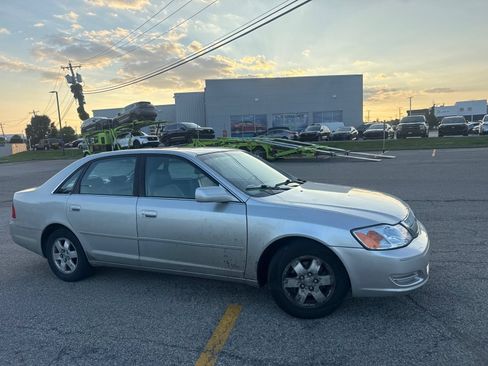 Used 2000 Toyota Avalon XL w/ Option Pkg 3 FWD image 22