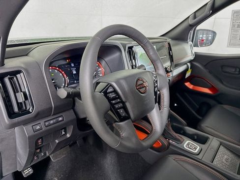 New 2026 Nissan Frontier PRO-4X w/ Pro Premium Package AWD/4WD image 11