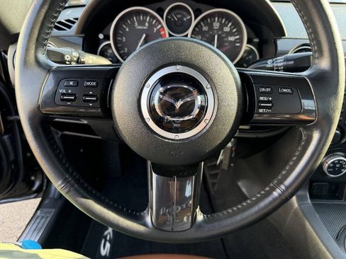 Used 2013 MAZDA MX-5 Miata Grand Touring RWD image 21