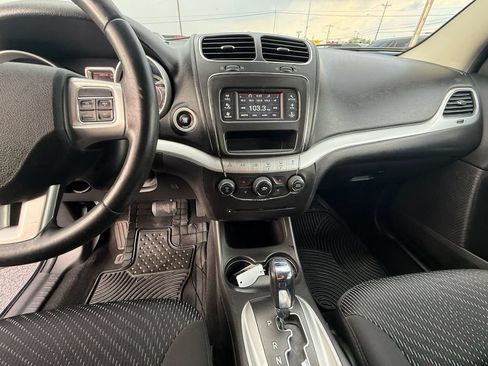 Used 2016 Dodge Journey SE w/ Flexible Seating Group FWD image 15