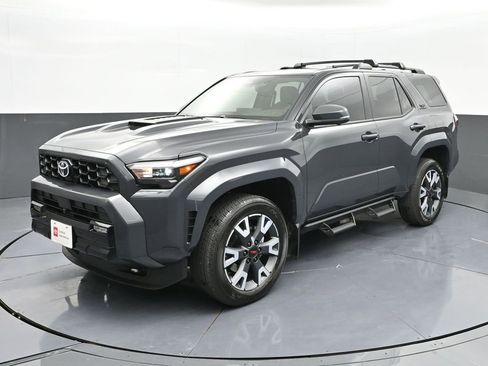 Used 2025 Toyota 4Runner TRD Sport image 1