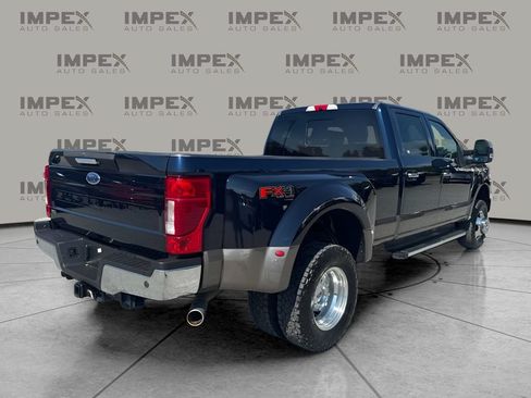 Used 2022 Ford F350 Lariat w/ Chrome Package AWD/4WD image 5