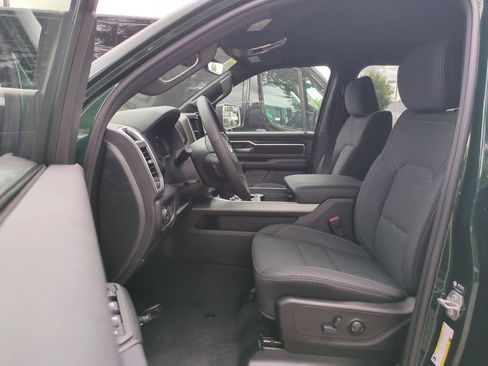 New 2026 RAM 1500 4x4 Crew Cab image 12